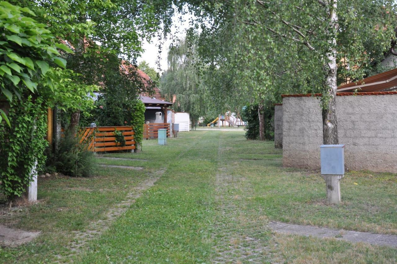 Villa Apartma Marija Hiska 79 Catez ob Savi Exterior foto