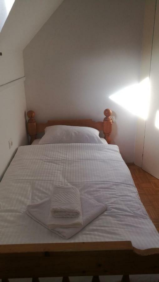 Villa Apartma Marija Hiska 79 Catez ob Savi Exterior foto